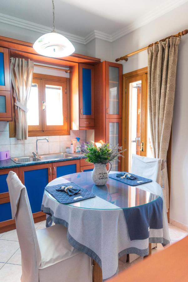 Athena'S Luxury Place Agria Bagian luar foto