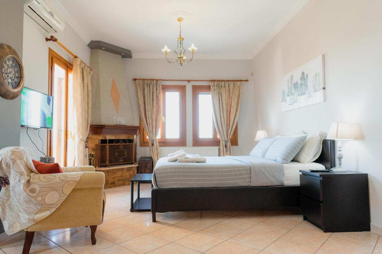 Athena'S Luxury Place Agria Bagian luar foto